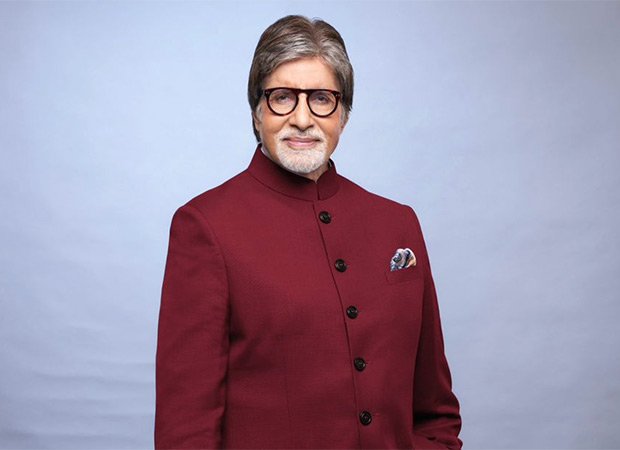 Amitabh Bachchan hails KBC crew as “true giants and heroes” for their  dedicated work : Bollywood News - Bollywood Hungama